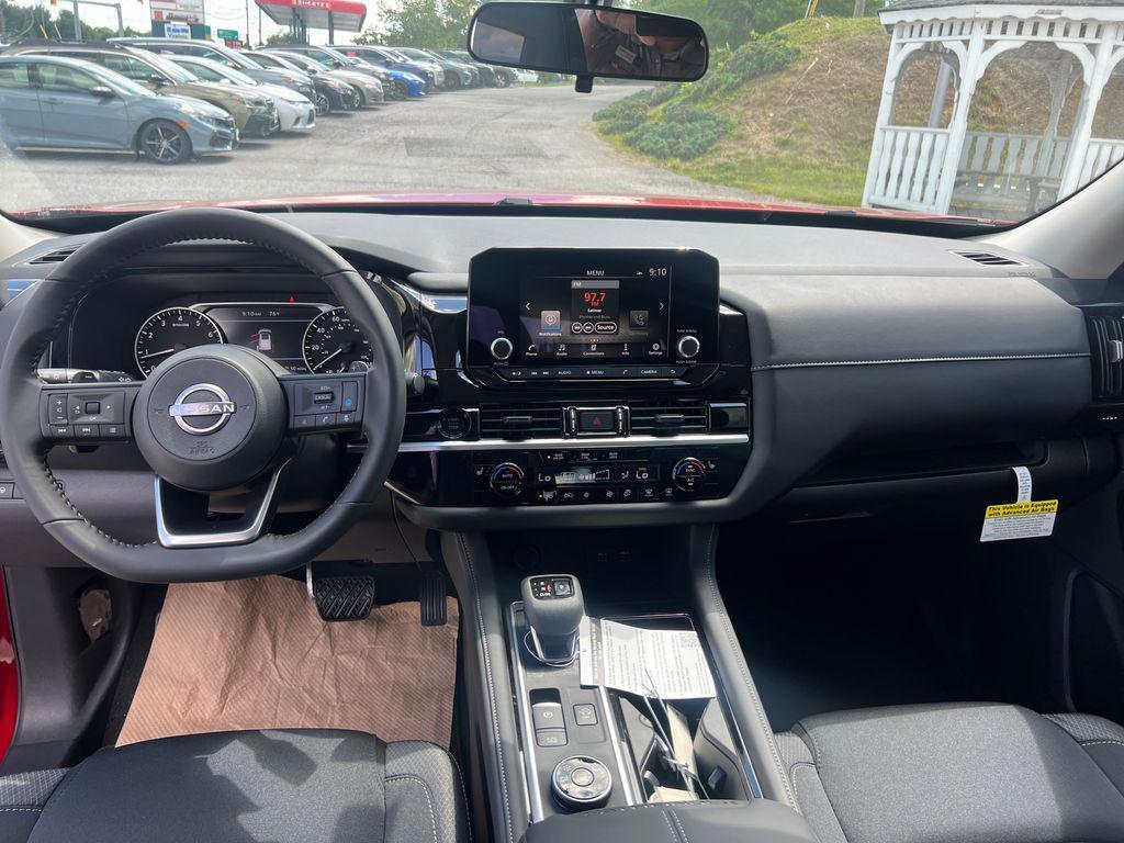 new 2025 Nissan Pathfinder car, priced at $40,769