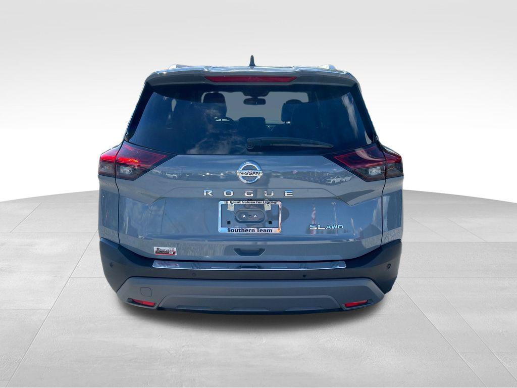 used 2021 Nissan Rogue car, priced at $22,987