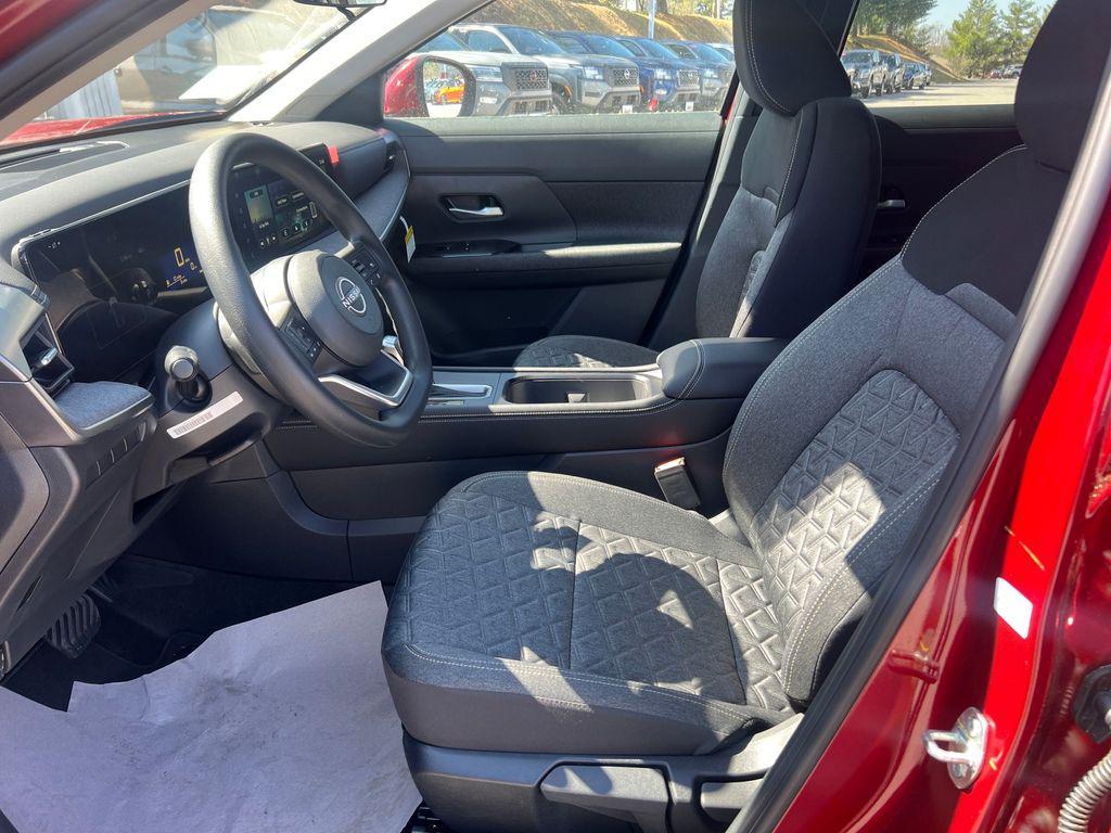 new 2025 Nissan Kicks car, priced at $25,737