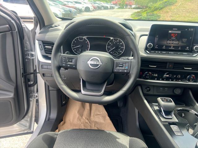 new 2025 Nissan Rogue car, priced at $30,562