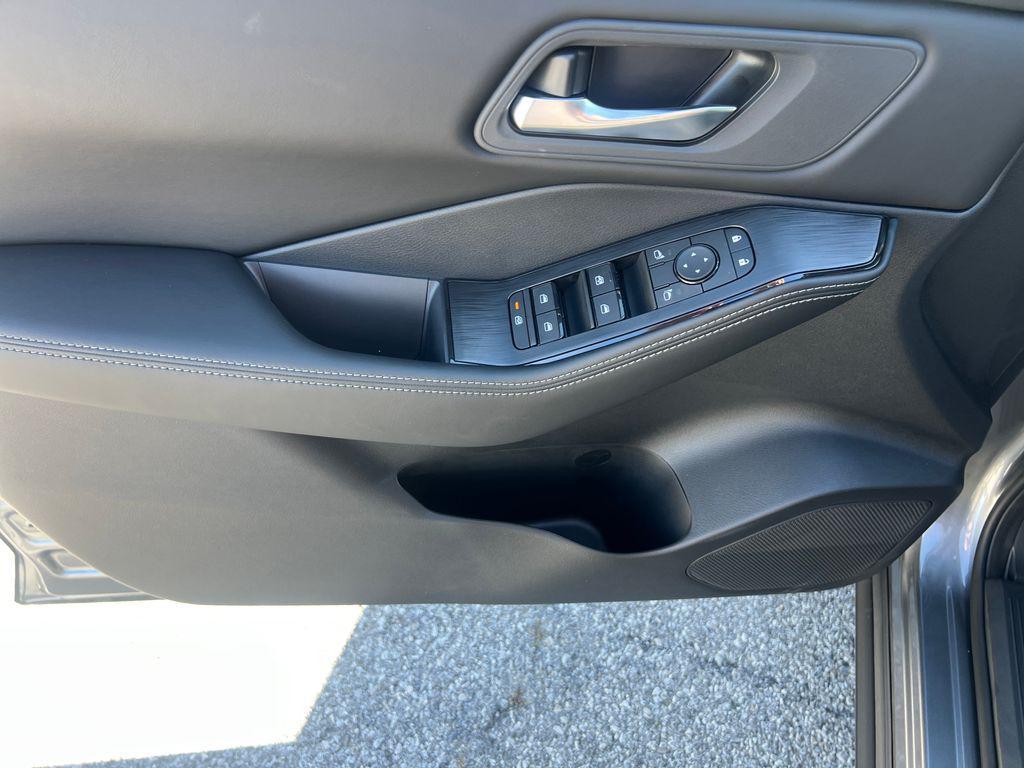 new 2026 Nissan Rogue car, priced at $30,259