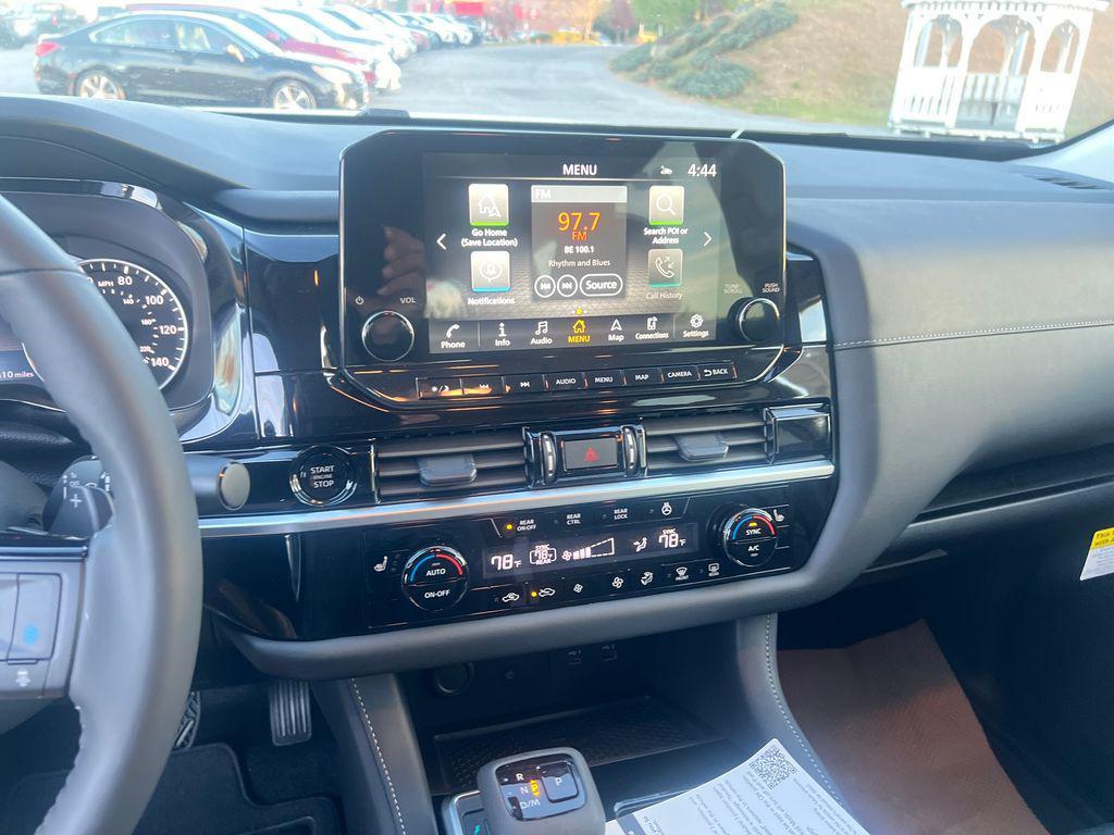 new 2025 Nissan Pathfinder car, priced at $38,494