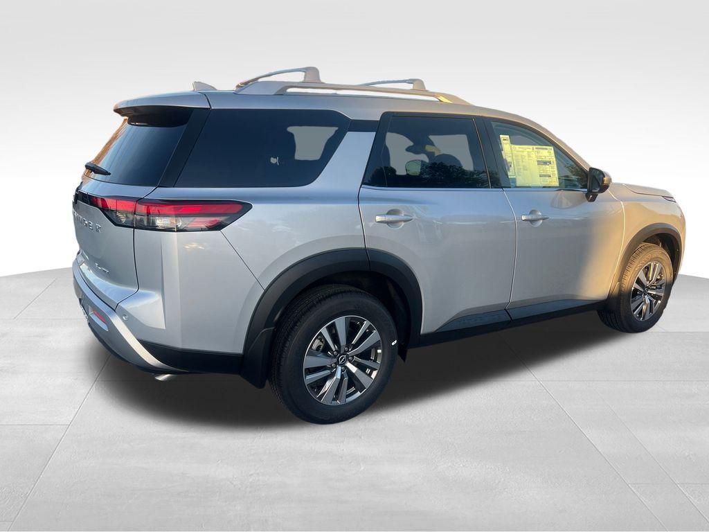 new 2025 Nissan Pathfinder car, priced at $38,494