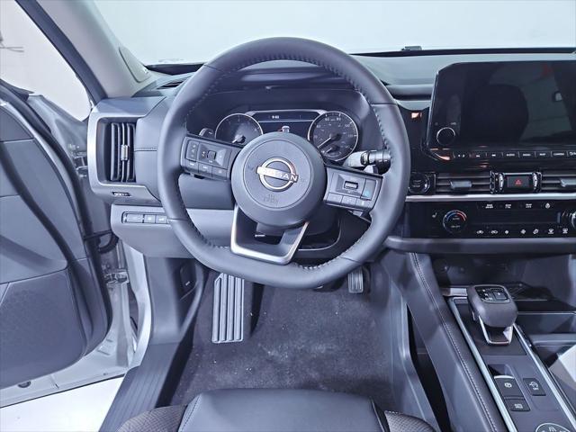new 2025 Nissan Pathfinder car, priced at $46,921