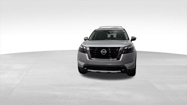 new 2025 Nissan Pathfinder car, priced at $46,921