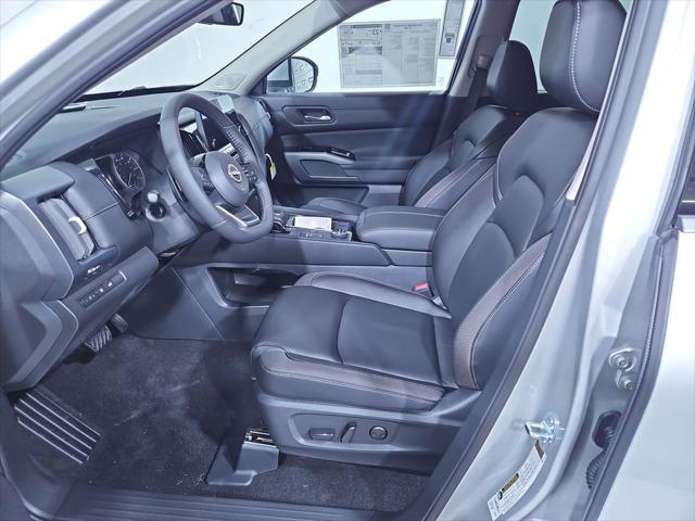 new 2025 Nissan Pathfinder car, priced at $46,921
