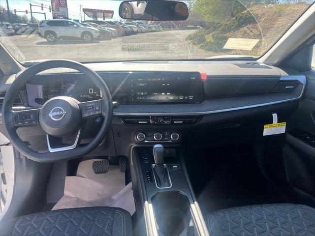 new 2025 Nissan Kicks car, priced at $27,587