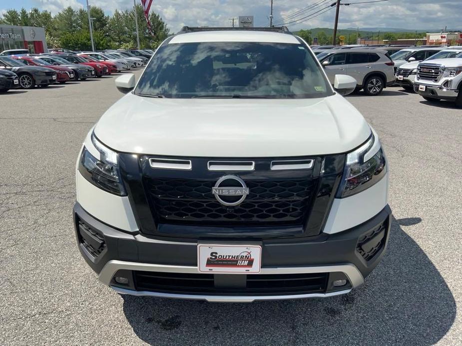 new 2024 Nissan Pathfinder car, priced at $42,586