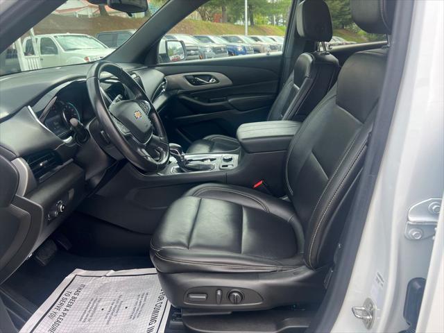 used 2022 Chevrolet Traverse car, priced at $32,929