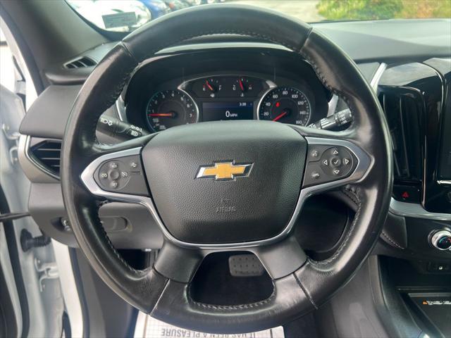 used 2022 Chevrolet Traverse car, priced at $32,929