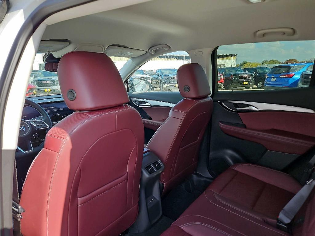 new 2025 Buick Envision car, priced at $39,395