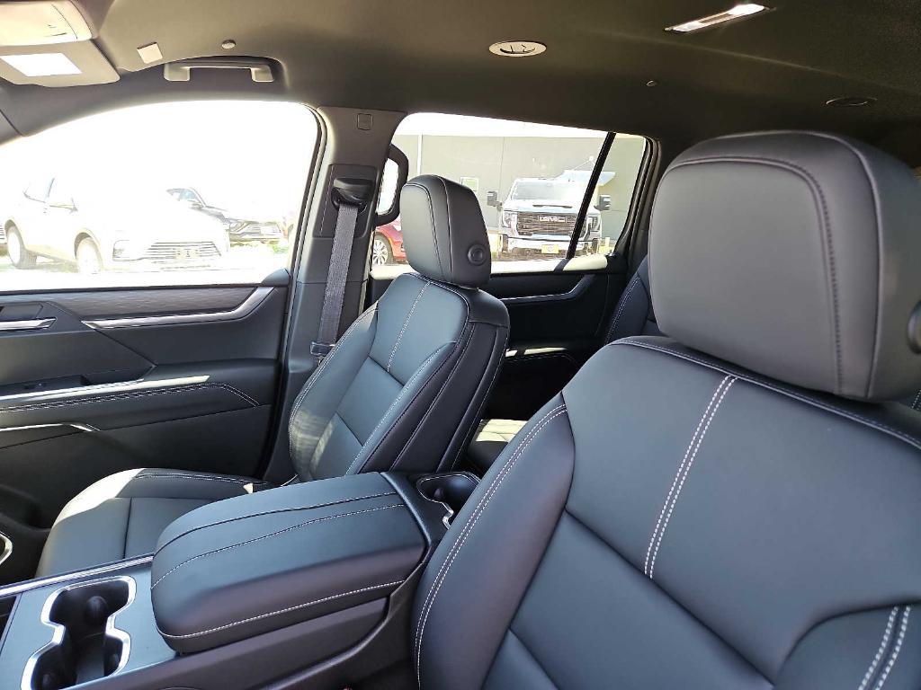 new 2025 GMC Acadia car, priced at $47,975
