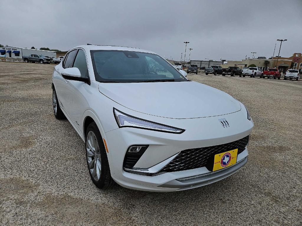 new 2025 Buick Envista car, priced at $31,999