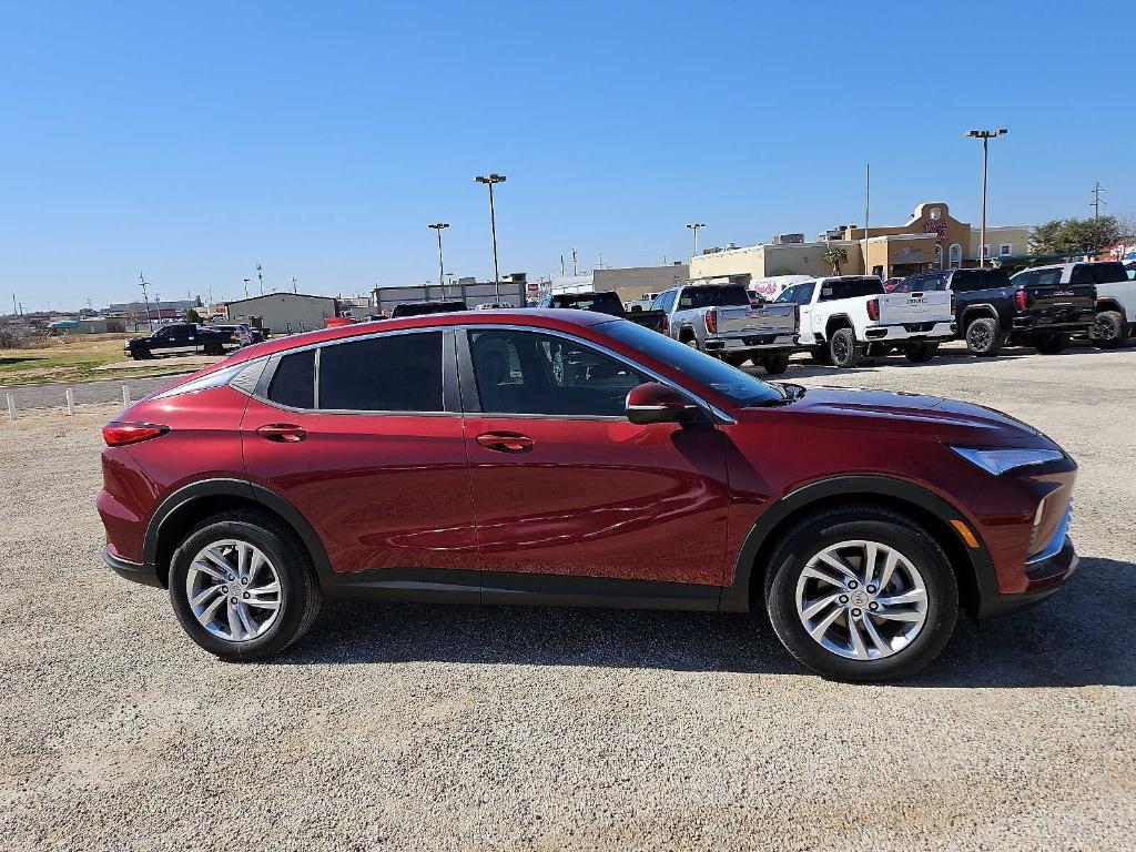 new 2025 Buick Envista car, priced at $25,589