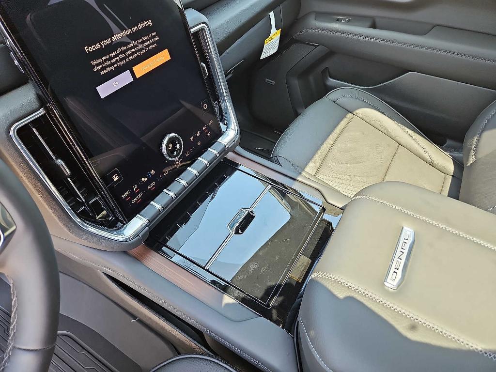 new 2025 GMC Yukon XL car, priced at $94,744