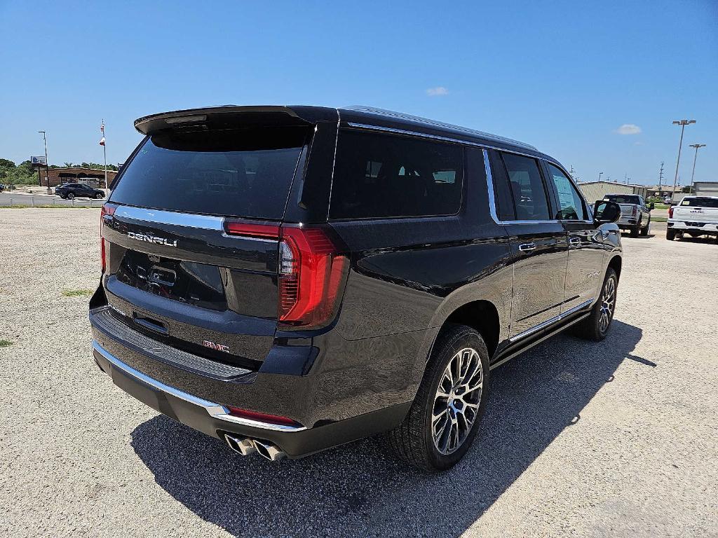 new 2025 GMC Yukon XL car, priced at $94,744