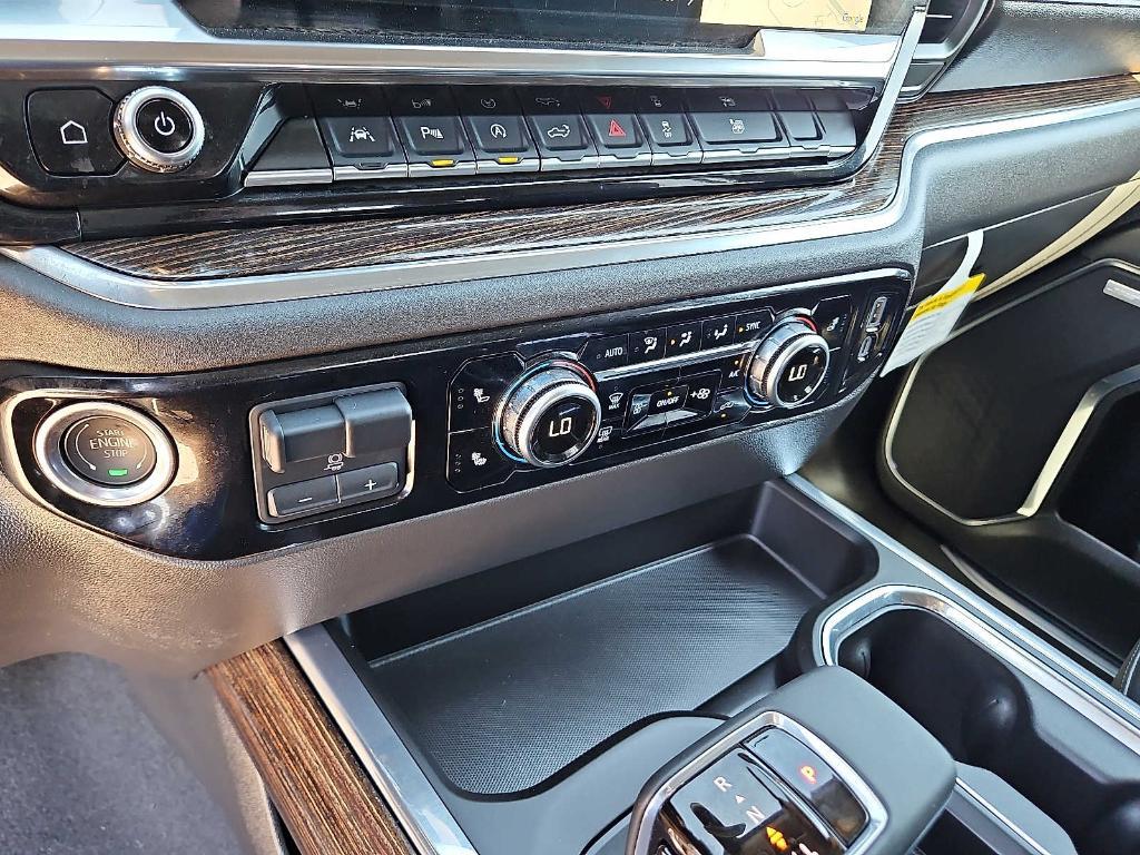 new 2025 GMC Sierra 1500 car, priced at $57,840
