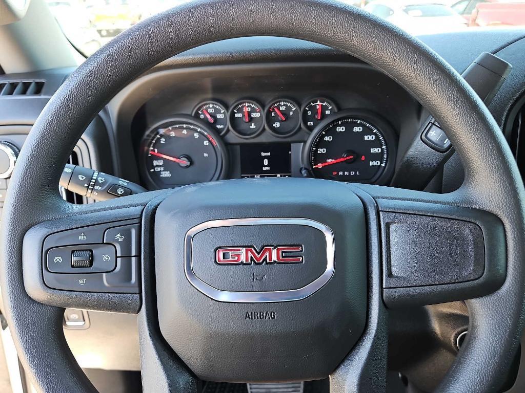 new 2025 GMC Sierra 1500 car, priced at $44,420