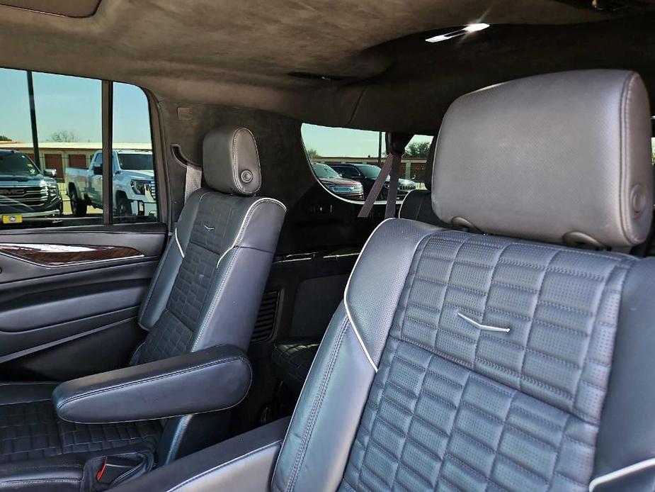 used 2022 Cadillac Escalade ESV car, priced at $88,374