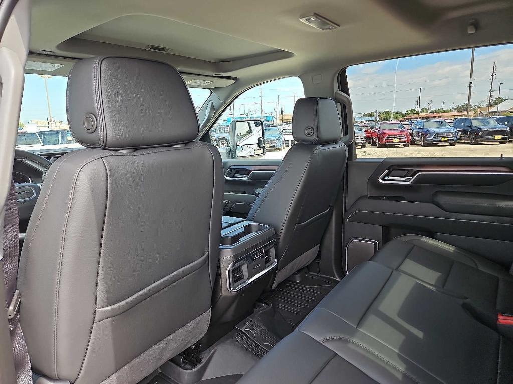 new 2025 GMC Sierra 3500 car, priced at $92,184