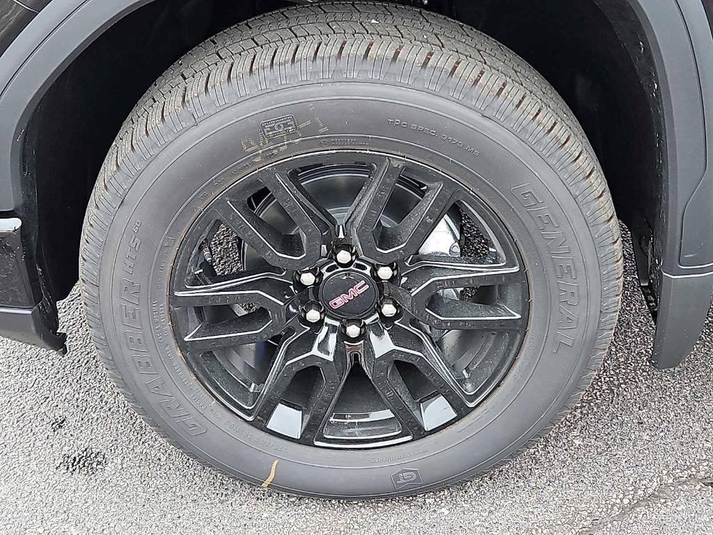 new 2025 GMC Sierra 1500 car, priced at $41,840