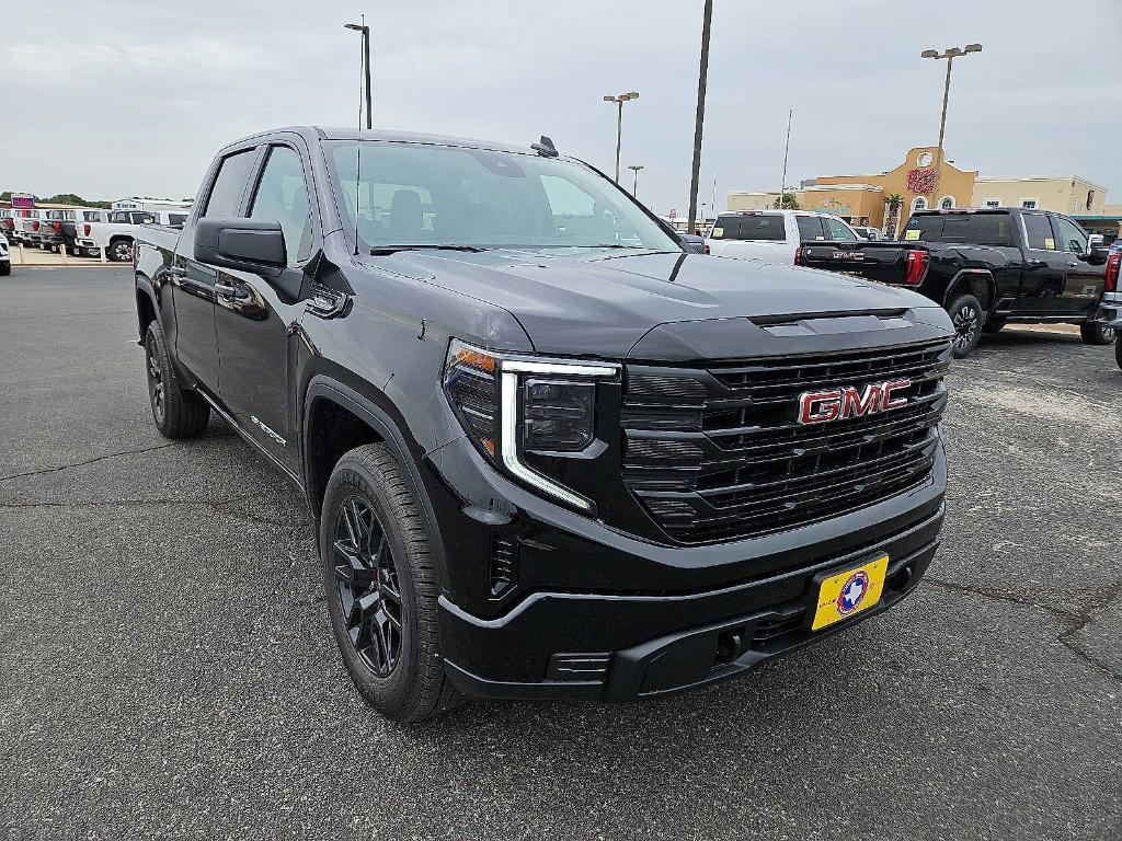 new 2025 GMC Sierra 1500 car, priced at $41,840
