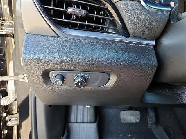 used 2023 Chevrolet Traverse car, priced at $35,999