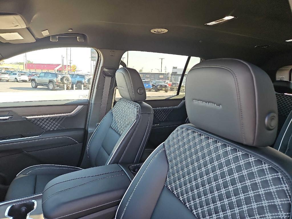 new 2025 GMC Acadia car, priced at $57,089