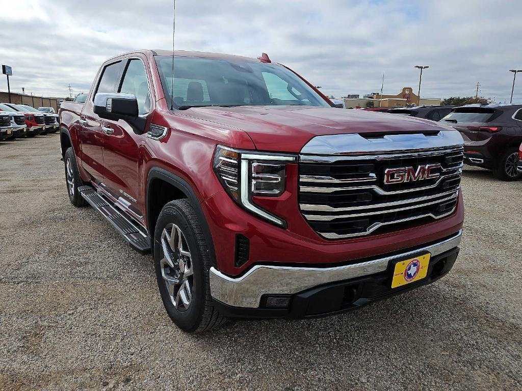 new 2025 GMC Sierra 1500 car, priced at $53,045