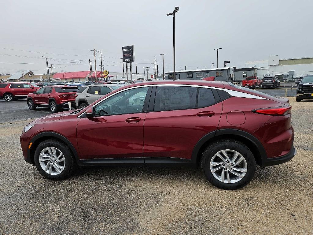 new 2025 Buick Envista car, priced at $24,999