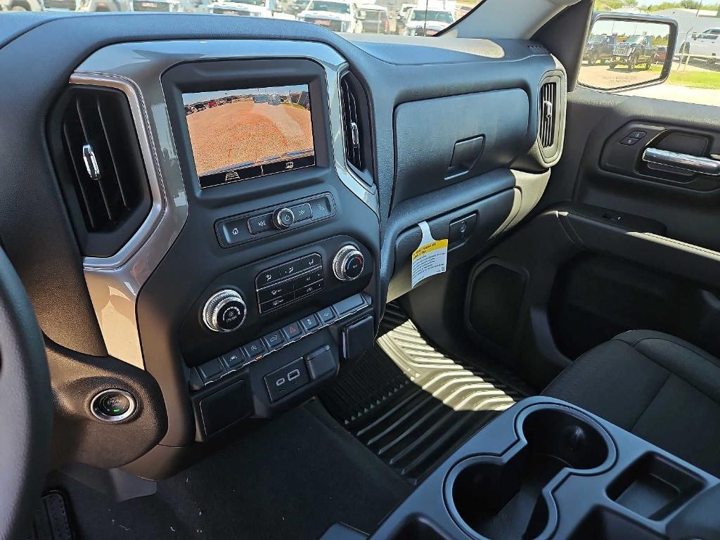 new 2025 GMC Sierra 1500 car, priced at $40,385