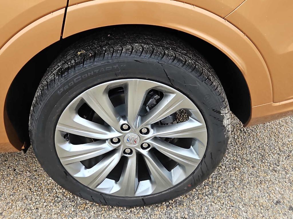 new 2025 Buick Envista car, priced at $30,249