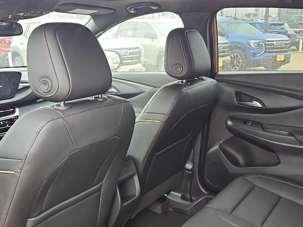 new 2025 Buick Envista car, priced at $30,249
