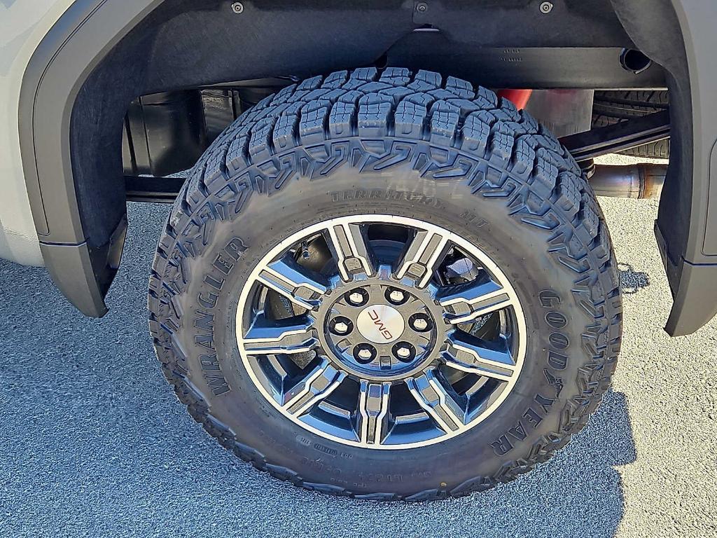 new 2026 GMC Sierra 1500 car, priced at $70,175