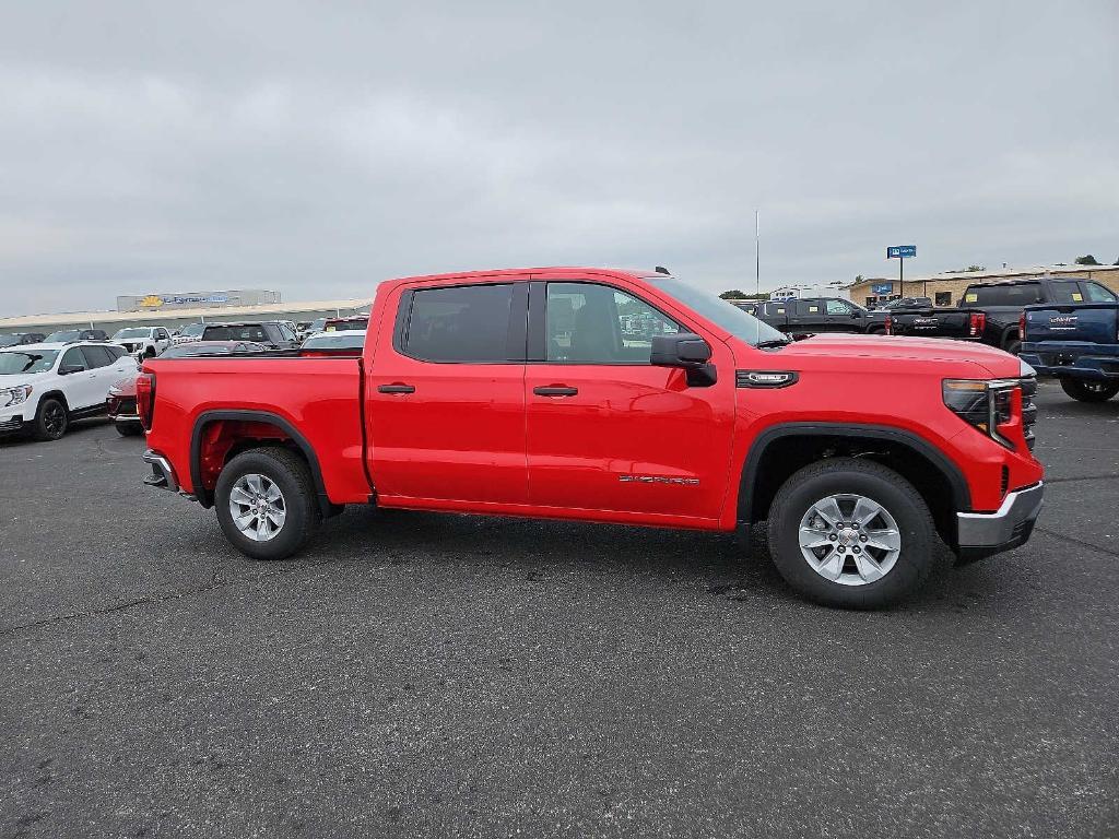 new 2025 GMC Sierra 1500 car, priced at $40,385