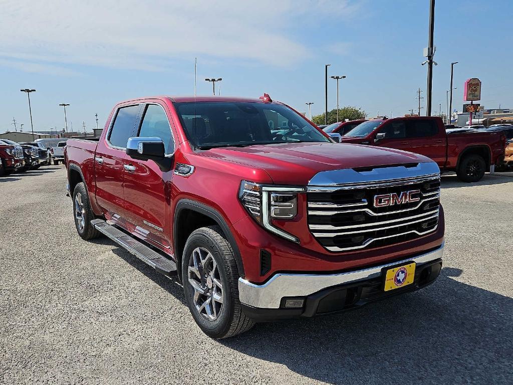 new 2025 GMC Sierra 1500 car, priced at $53,045