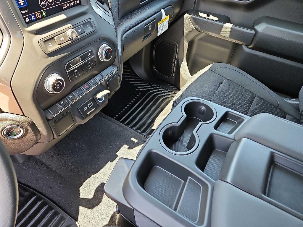 new 2025 GMC Sierra 1500 car, priced at $38,925