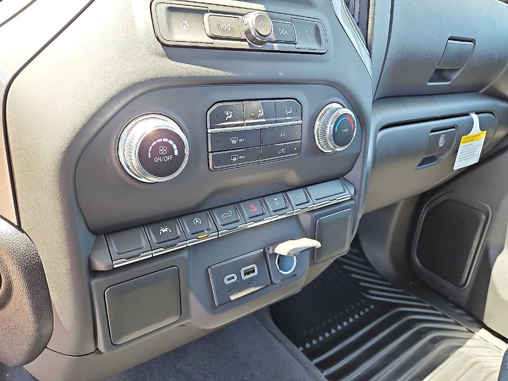 new 2025 GMC Sierra 1500 car, priced at $38,925