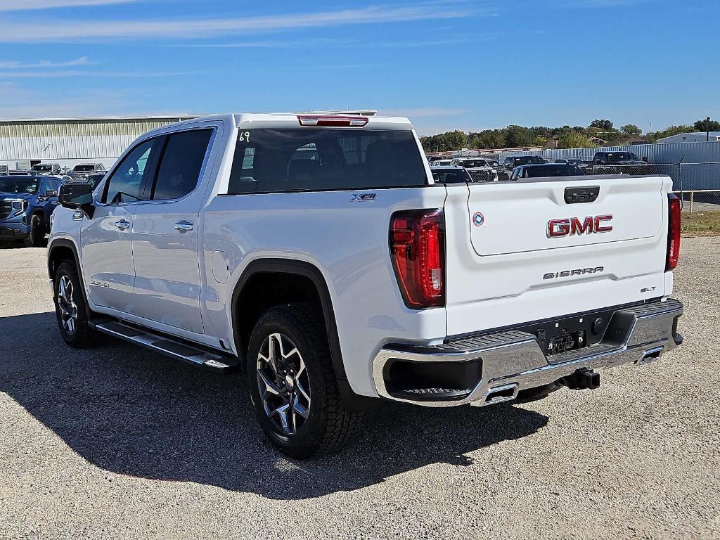 new 2025 GMC Sierra 1500 car, priced at $58,945