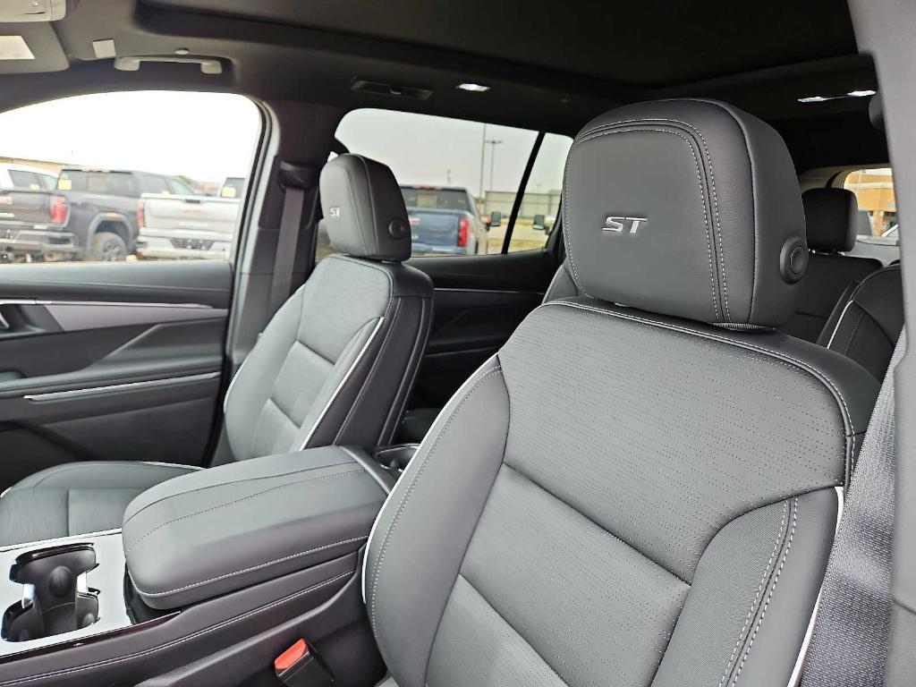 new 2025 Buick Enclave car, priced at $53,959