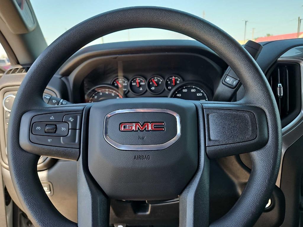 new 2025 GMC Sierra 1500 car, priced at $44,915