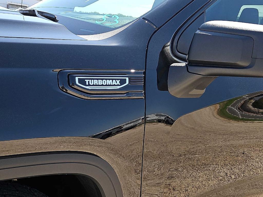 new 2025 GMC Sierra 1500 car, priced at $38,925