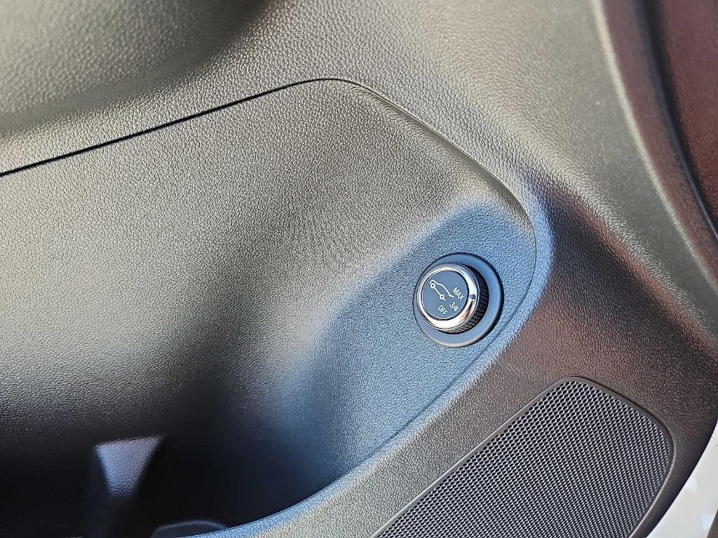 new 2026 Buick Envista car, priced at $29,080