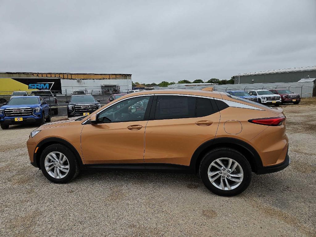 new 2025 Buick Envista car, priced at $25,589