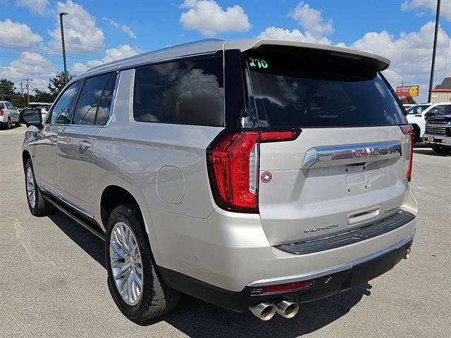 used 2023 GMC Yukon XL car, priced at $73,664