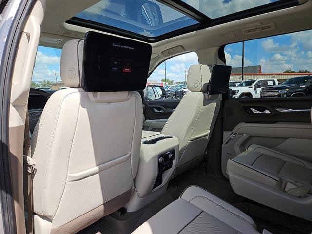 used 2023 GMC Yukon XL car, priced at $73,664