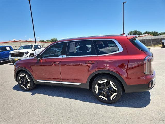 used 2023 Kia Telluride car, priced at $37,675