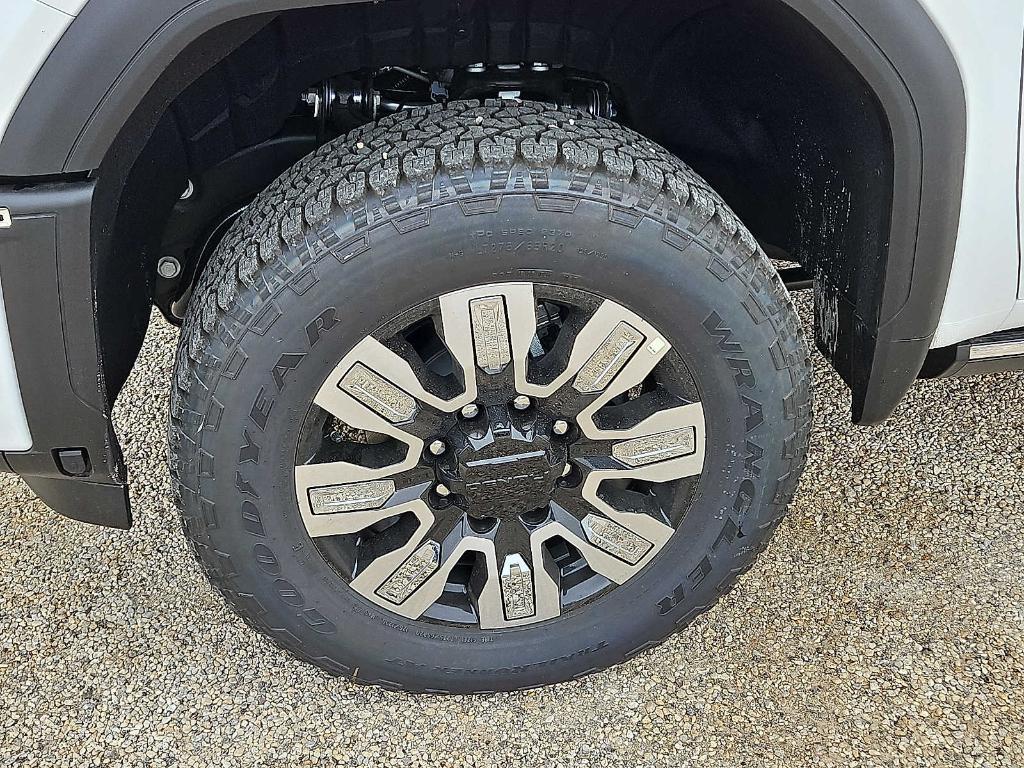 new 2025 GMC Sierra 2500 car, priced at $86,804