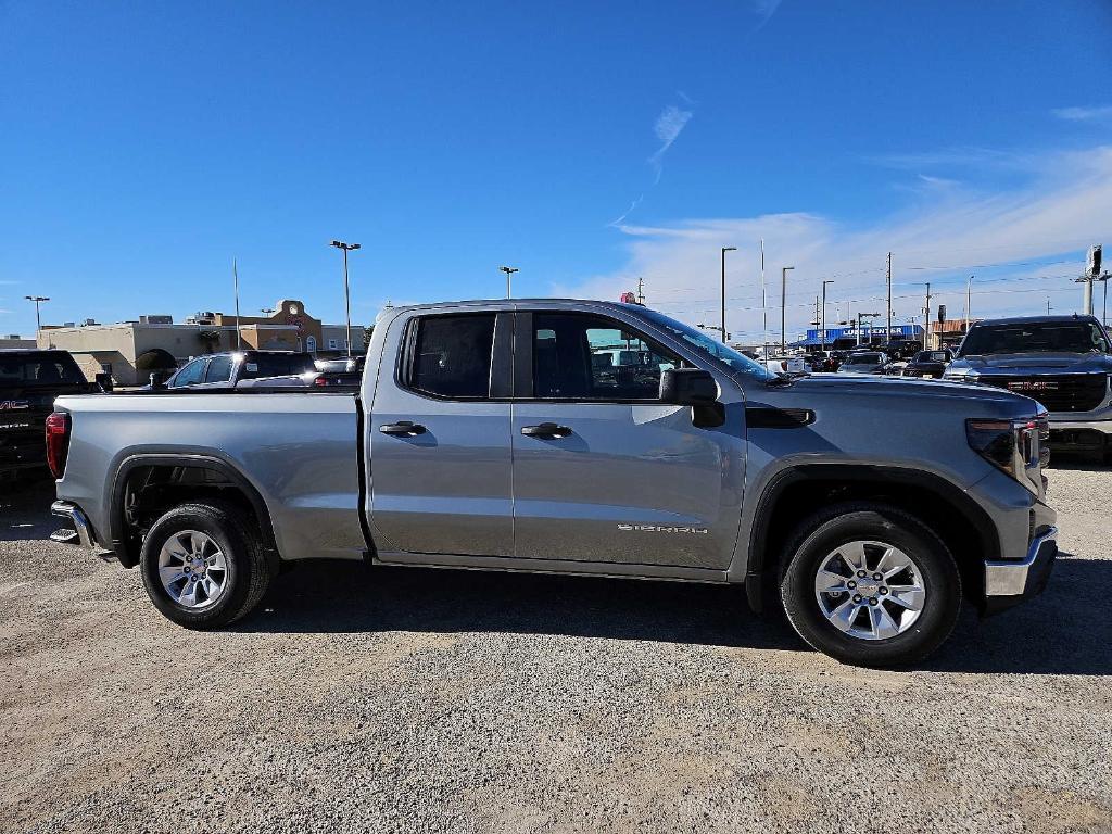 new 2025 GMC Sierra 1500 car, priced at $40,315