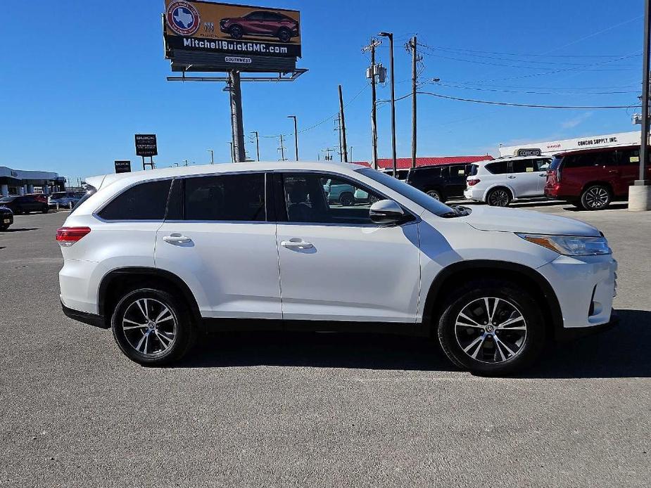 used 2019 Toyota Highlander car, priced at $21,295